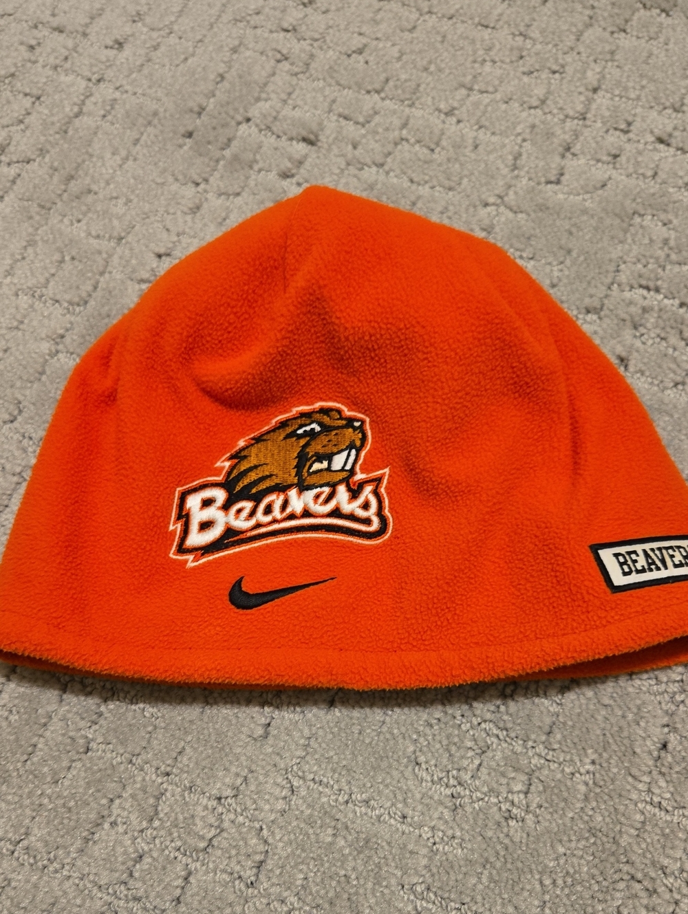Nike Reversible Oregon State Beanie - Picture 4 of 5